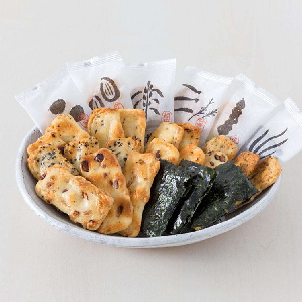 美品 明治時代◆今は無き 駿河国静岡平尾 米萬屋 平尾潤造謹製「米萬膏」木製看板 片岡 浩 彫金、細密工藝展。 #片岡浩作品 #片岡作品 #細密工芸 #細密